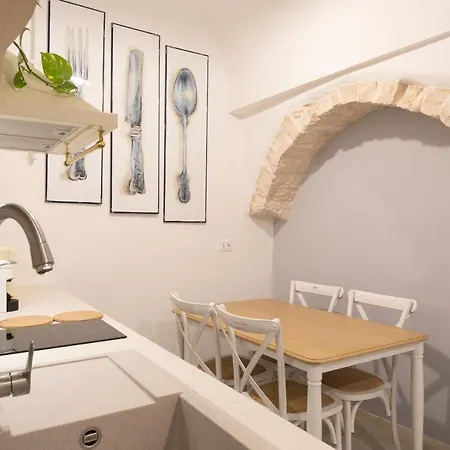 Trullo Alfieri - Relax E Garden 阿尔贝罗贝洛